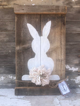 Grandy’s Cottontail Bunny Pallet Sign